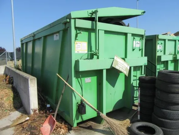 2226#3561 Container Locatelli Eurocontainers