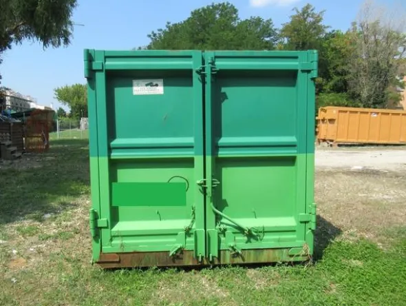 2097#3561 Container Locatelli Eurocontainers