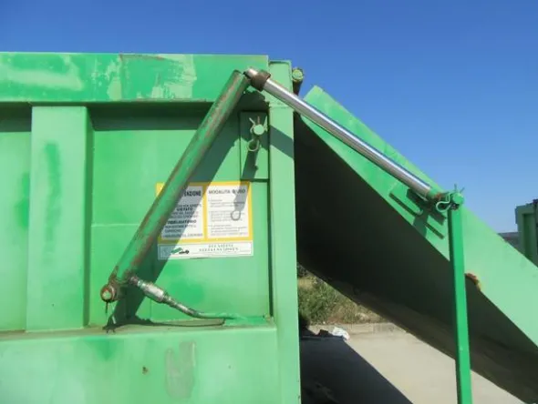 2223#3561 Container Locatelli Eurocontainers