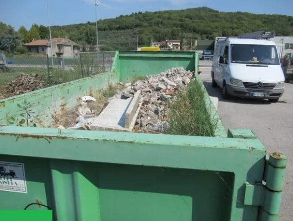 2072#3561 Container Locatelli Eurocontainers