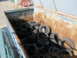 2023#3561 Container Longo con coperchio