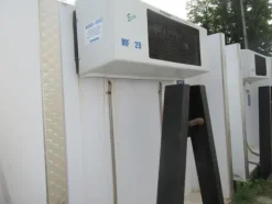 8#3857 Container scarrabile con gruppo frigo