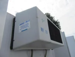 6#3857 Container scarrabile con gruppo frigo