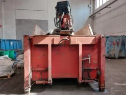 4#7291 Container scarrabile rosso con gru