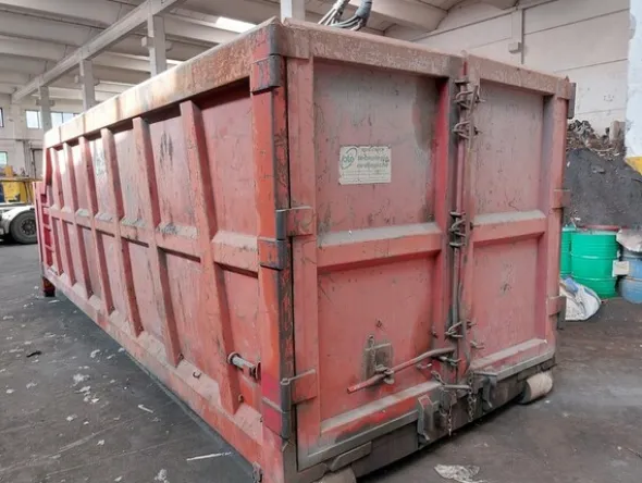 4#7291 Container scarrabile rosso con gru
