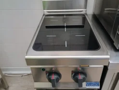 5#8315 Cucina 2 campi infrarossi