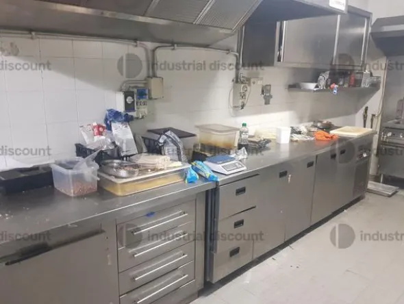 2#9849 Cucina professionale