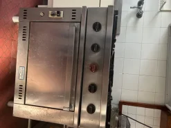 Cucina professionale a gas 4 fuochi con forno Emmepi