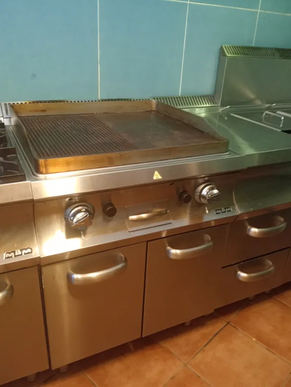 Cucina professionale MBM ottimo stato