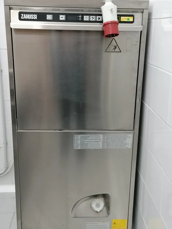 Cucina Zanussi completa