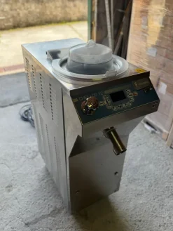 Cuocicrema pastorizzatore chef 12 lcd frigomat