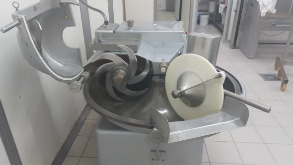 Cutter 100 Iozzelli