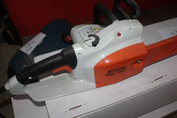 47#5817 Decespugliatori Ibea e motosega Stihl