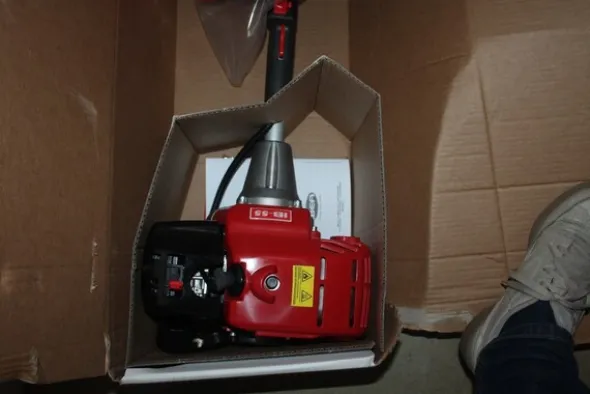 47#5817 Decespugliatori Ibea e motosega Stihl