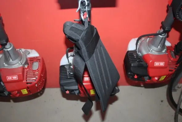46#5817 Decespugliatori Ibea e motosega Stihl