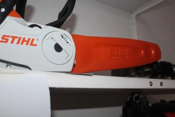 46#5817 Decespugliatori Ibea e motosega Stihl