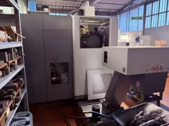 Deckel Maho modello DMC 835 V