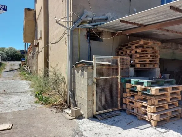 #11747 Deposito al piano seminterrato in porzione di fabbricato