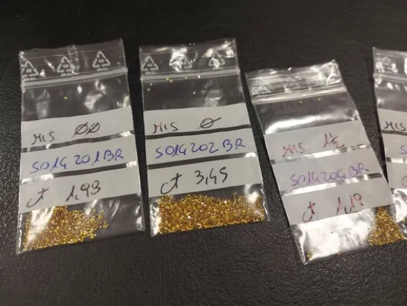 8#8014 Diamanti e brillanti colorati