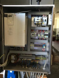 DISSOLUTORE CON TURBINA 150 LT