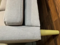 Divano due posti grigio