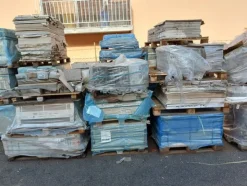1#8153 Diverse tipologie di piastrelle e gres porcellanato