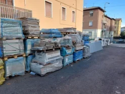 1#8153 Diverse tipologie di piastrelle e gres porcellanato