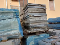 1#8153 Diverse tipologie di piastrelle e gres porcellanato