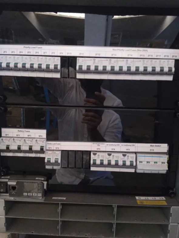 DPS 2900B-48-6 VF (Controllore di Orione)