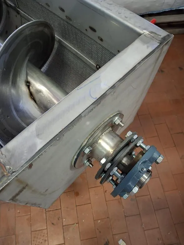 DRAINING SCREW