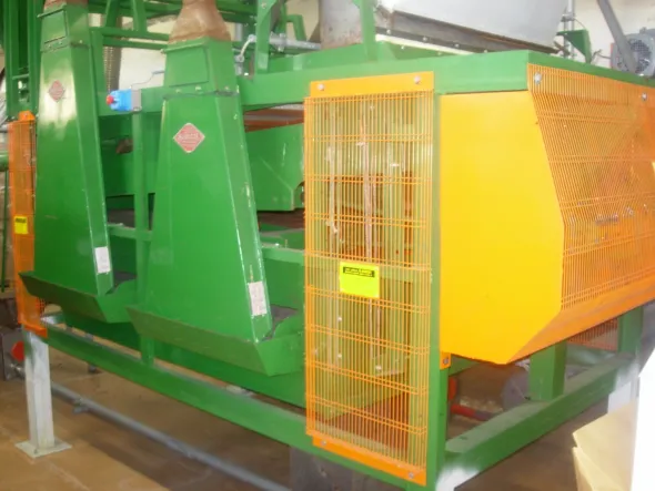 Drying System for Grapes, Vegetables, Cereals, etc.