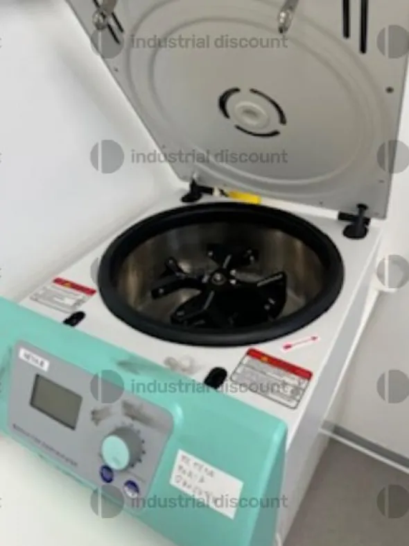 2#9337 Due apparecchiature mediche