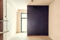 #2536969 Due negozi con vetrine in condominio