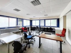#22276 Due uffici con deposito