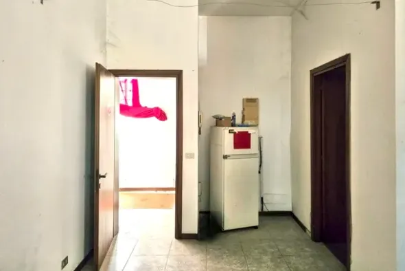 #2536689 Due uffici e tre box auto in edificio pluriuso