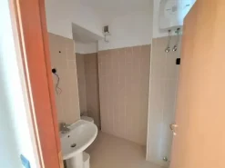 #14724 Due uffici in palazzina direzionale