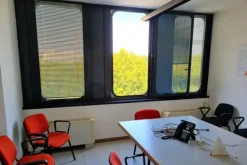 #21162 Due uffici piano secondo e posti auto coperti