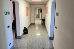 #21162 Due uffici piano secondo e posti auto coperti