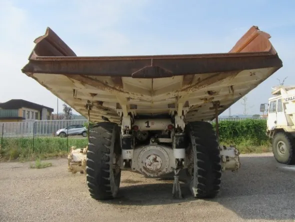 212#46820 Dumper Perlini 655