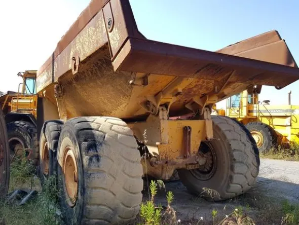 8#4479 Dumper Volvo