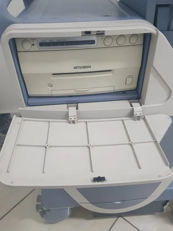 Ecografo Toshiba Xario completo di sonde