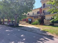 #19957 Edificio adibito ad uso alberghiero-commerciale