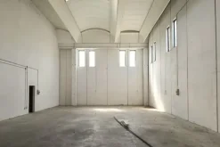 #2639141 Edificio artigianale con negozio e terreno