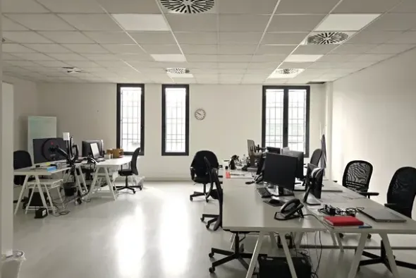 #2639141 Edificio artigianale con negozio e terreno