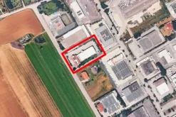 #2639921 Edificio artigianale con uffici e cortile esclusivo