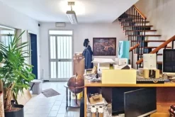 #2537584 Edificio artigianale con uffici e pertinenze