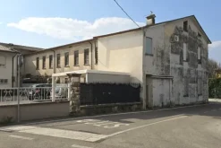 #2640068 Edificio artigianale parte dismesso