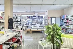 #2537065 Edificio commerciale e azienda di tessuti