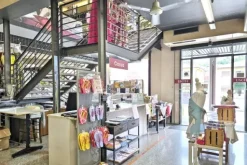 #2537065 Edificio commerciale e azienda di tessuti
