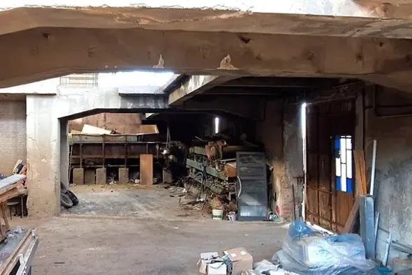 #24600 Edificio industriale con terreno di pertinenza
